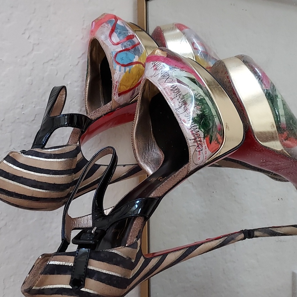 Sz. 38 Authentic Louboutin peep toe heels. - Picture 2 of 8